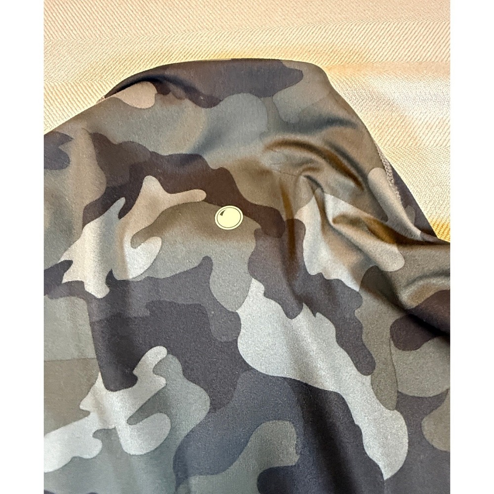 Yogalicious Lux Women Camo Full Zip Athletic Jacket Gray Black Size L Thumbholes - Picture 4 of 6